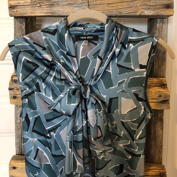 NINE WEST Blue & Silver Sleeveless Blouse - Picture 2 of 7